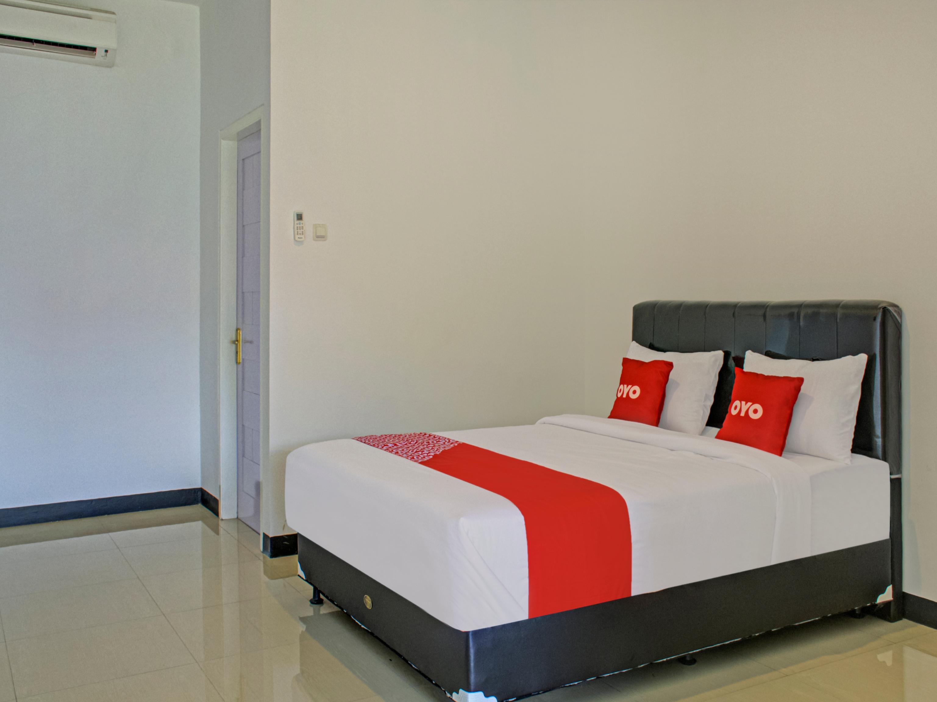 Oyo 3841 Wisma 25 Cilacap Eksteriør billede